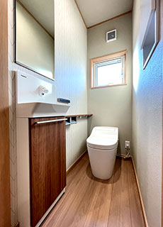 ���ցH�I�Ȃ�ƃg�C���ł�